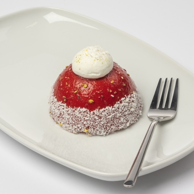 kerstmutsje, frambozen bavarois met frambozenvulling 